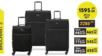 3-piece luggage set with various sizes.