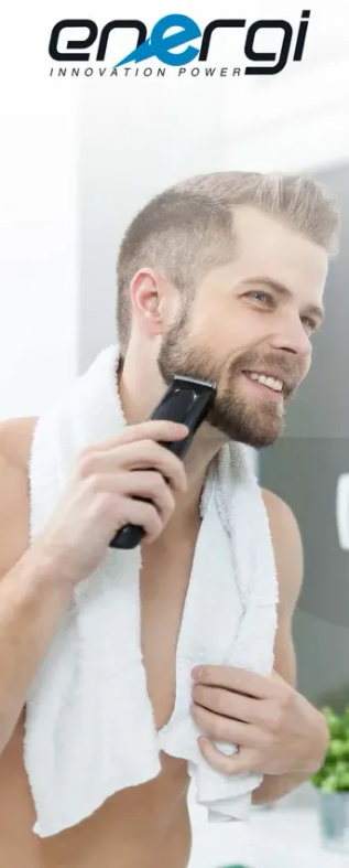 رجل يستخدم ماكينه حلاقه في حمام.