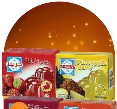 مجموعه من منتجات الجيلي بما في ذلك نكهات الفراوله والاناناس.